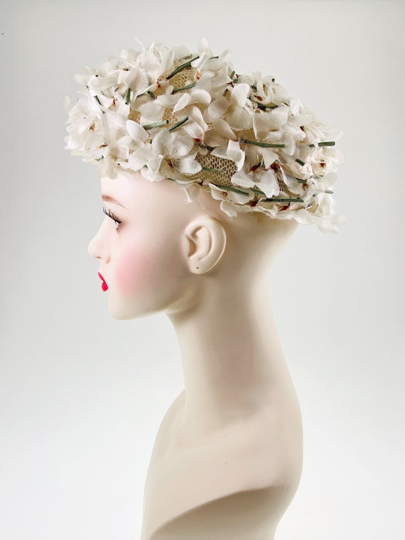 Vintage 50s 60s Floral Hat, 3D Flower Hat, Pillbo… - image 4