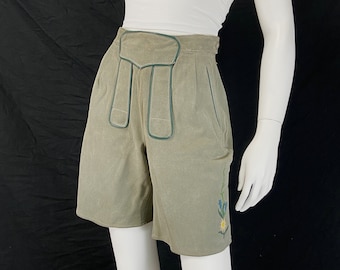 Vintage Lederhosen, Folk Clothing, 50s 60s Suede Shorts, Bavarian Shorts, German Shorts, Green Suede Shorts, Small Size 4 US, 8 UK, G5