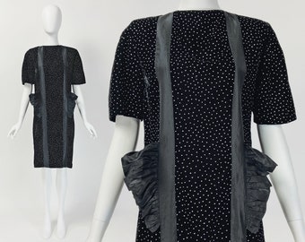 Vintage 80s Cocktail Dress, Velvet Cocktail Dress, Straight Dress, Dress with Shoulder Pads, Made in Italy, Medium Size 8 US, 12 UK, B214