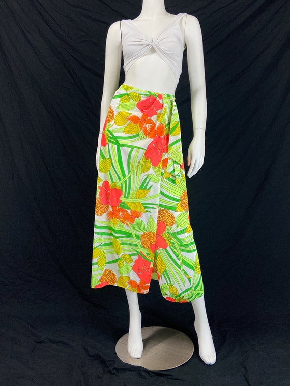 Vintage 70s Beach Coverup, Hawaiian Wrap Skirt, Sa