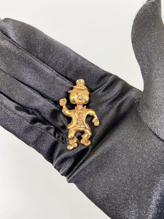 Vintage 60s Clown Brooch, Gold Tone Hobo Brooch, … - image 4