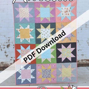 Pode incluir: Uma colcha com uma grade de doze blocos de estrelas em várias cores e padrões, incluindo tecidos florais, xadrez vichy e lisos. O texto Amelia aparece no topo, PDF Download no centro e Running Doe Quilts na parte inferior da imagem.