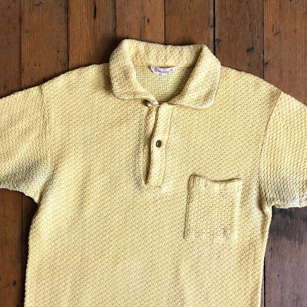 vintage 1950s yellow knit pullover shirt