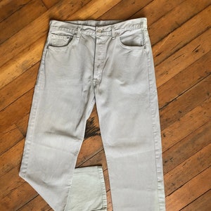 Jeans Levi&#39;s 501 grigi vintage, taglia W 35, realizzati negli USA