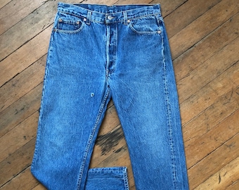 Jean Levis vintage des années 501 fabriqué aux États-Unis W 34