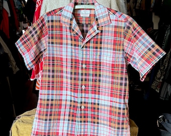vintage 1950s plaid cotton short sleeve shirt - loop collar