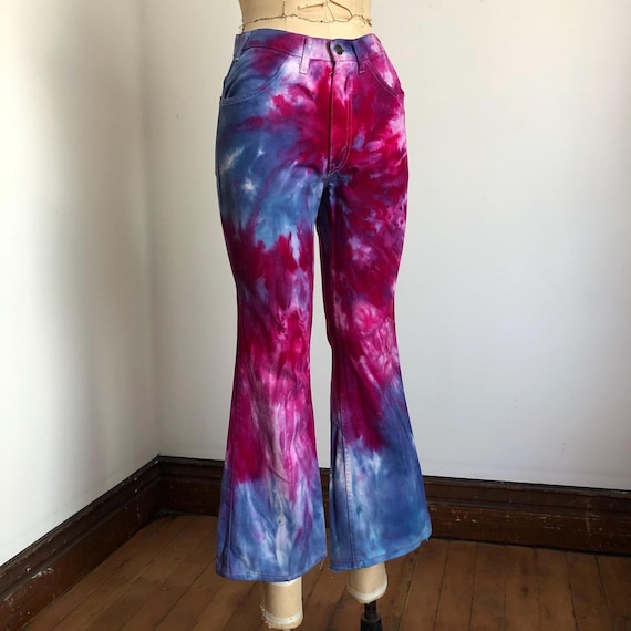 30% OFF SALE vintage 1970s Big E LEVIS flares