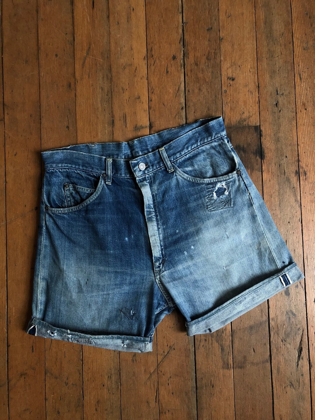 XS | 1950s Style High-Waisted Shorts in Vintage Pedro Domecq Sherry Print Linen