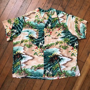 vintage 1950s Hawaiian rayon shirt