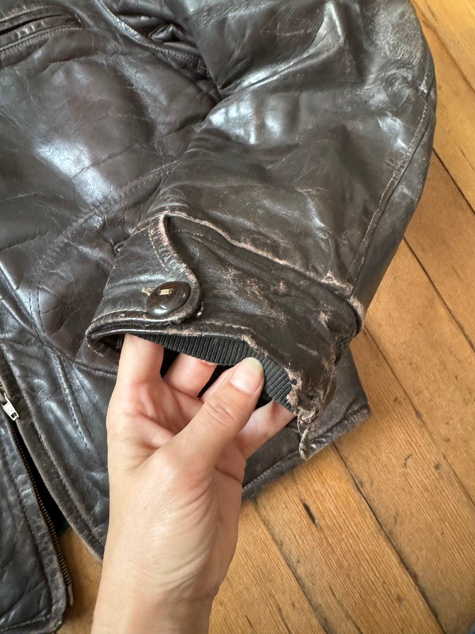 1940s〜1950s レザージャケット Vintage 1940s Leather Jacket With Triumph Patch - Etsy