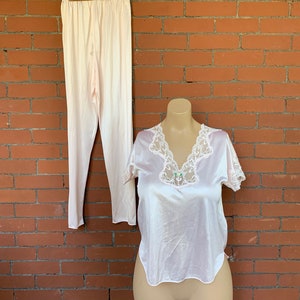 VTG Blush Pink Pyjama Set . Maidenform . - medium