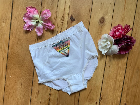 1960’s Nude Embroidered Panties  - small / medium - image 2
