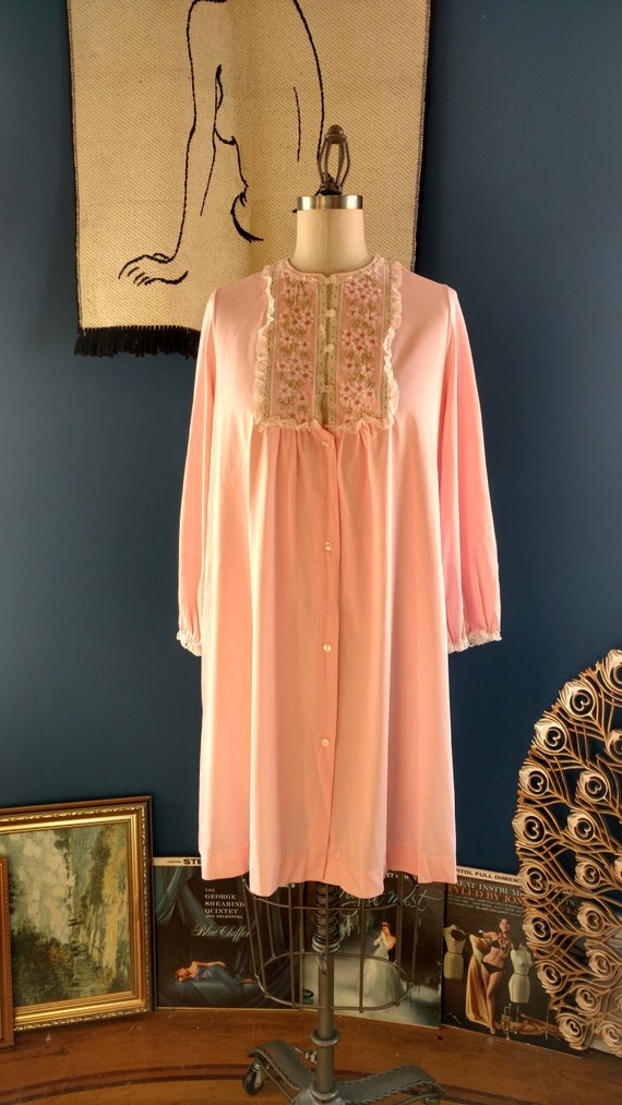 1960s Dreamy Housecoat . Gossard Artemis . - small - image 4