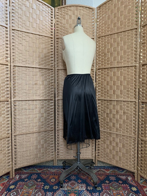 1970’s Dark Romance Skirt Slip . Maidenform . - s… - image 9