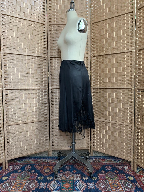 1970’s Dark Romance Skirt Slip . Maidenform . - s… - image 2