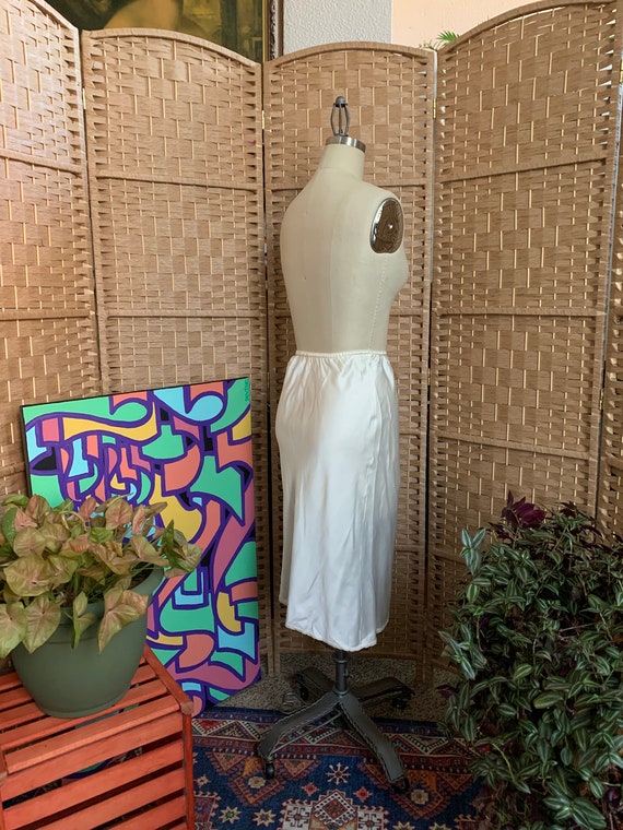 1980s Romantique Skirt Slip . Warner's .  - small - image 4