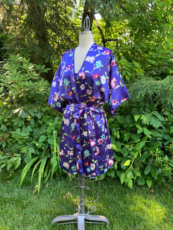 1990’s Bright & Flirty Peignoir Set . Vassarette -