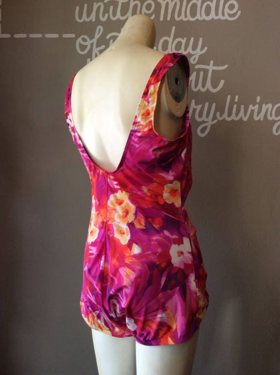 1960s Brushstroke Bombshell Swimsuit - medium - image 8