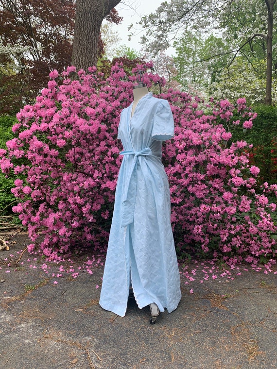 1960’s Dreamy Hostess Gown . Saks Fifth Avenue . I