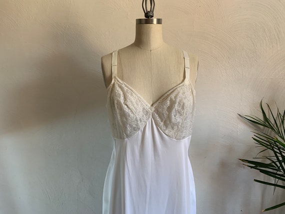 1960s Sweet Champagne Slip Dress  - 40" - large - image 2