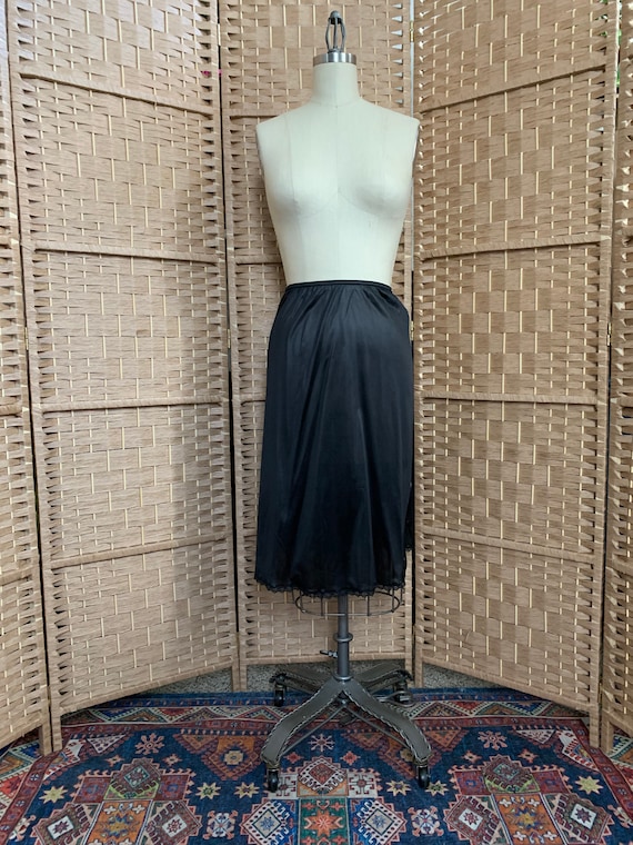 1970’s Dark Romance Skirt Slip . Maidenform . - s… - image 1