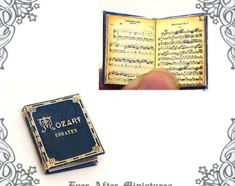 MOZART muziekblad miniatuur poppenhuisboek – 1:12 Mozart muziek bladmuziek miniatuur boek – te openen miniatuur pianoboek afdrukbaar DOWNLOAD
