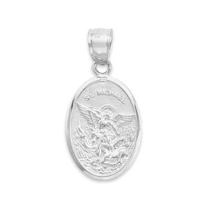 Colgante de San Miguel en plata de ley 925: joya protectora