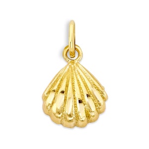 Solid 10K/14K Gold Seashell Charm - Ocean Inspired Nautical Jewelry, Beach Lover Gift, Scallop Shell, Detailed Gold Charm