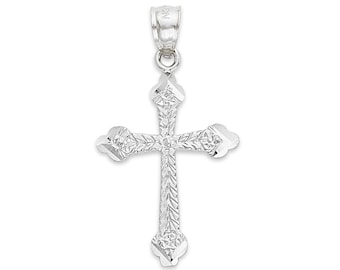 Naszyjnik z wisiorkiem krucyfiksem ze srebra próby 925: prezent religijny o szlifie diamentowym
