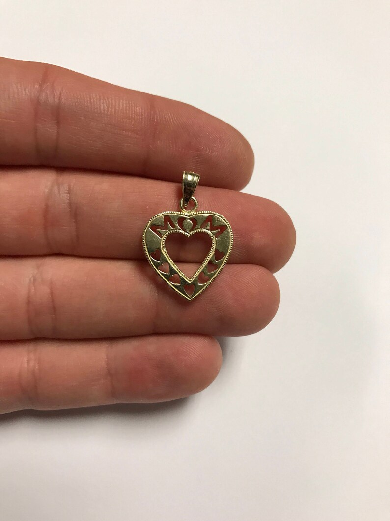 10k White Gold Heart Mom Necklace