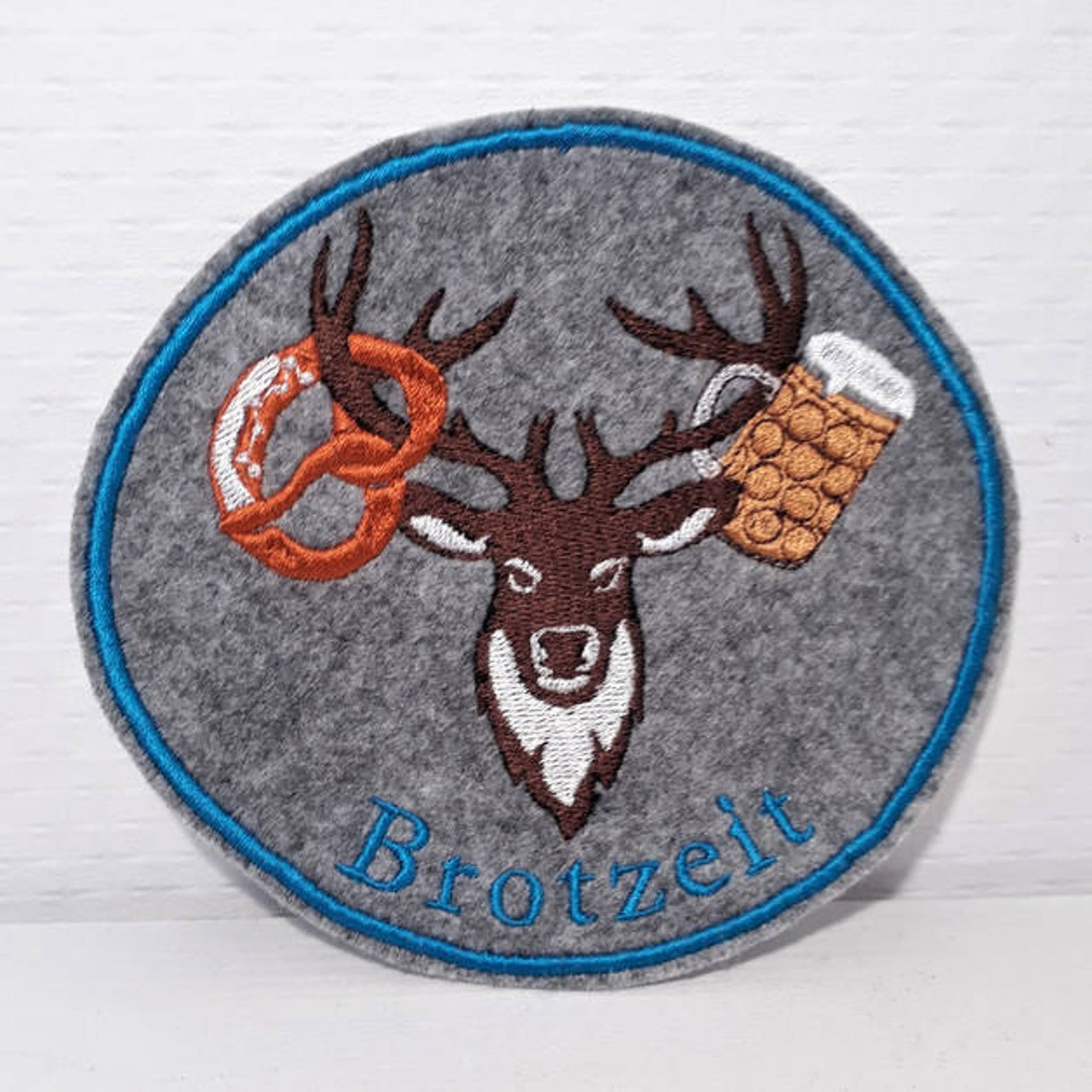 Ap53★Alpen Edelweiß Hirsch Aufnäher Braun Tracht Bügelbild Patch Neu 13 X 6,5 Cm