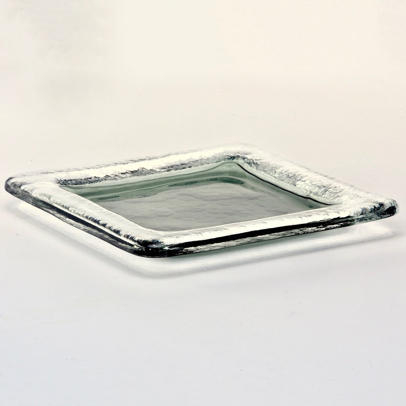 Vetri Murano Clear Glass Dinner Plates with Green Center 9255