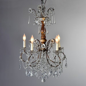 Italian Crystal and Gilt Wood Six Light Chandelier c.1920 4388 image 6