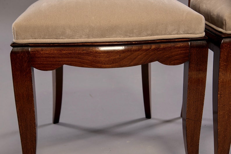 Set of 6 8594 Mid-Century Italian Polished Walnut Dining Chairs with Velvet Upholstery