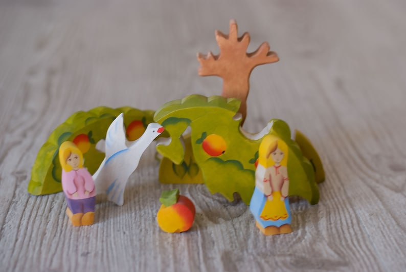 Handmade Painted toy swan apple tree miniature Waldorf wood puzzle figurine Wooden toy animal