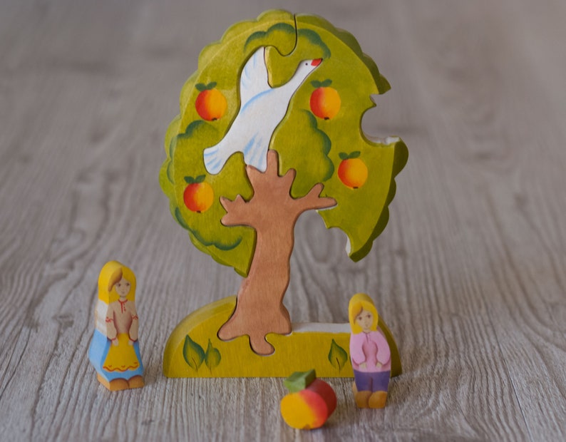 Handmade Painted toy swan apple tree miniature Waldorf wood puzzle figurine Wooden toy animal