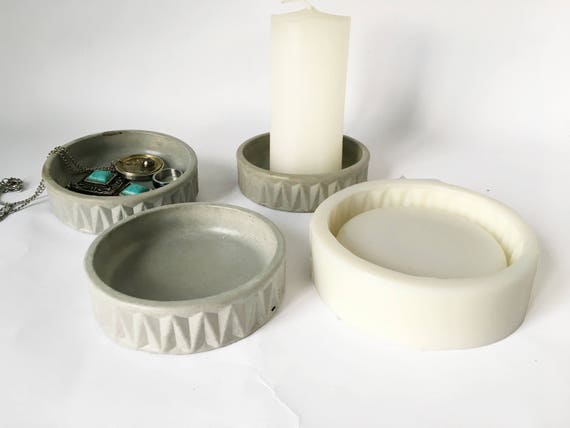 Molding Casting Sculpting Forming Silicone Mold Tray Ribbed Dish Storage Box Jewelry Geometric Mould Concrete Plaster Candle Holder Plate Round Tea Light Pillar Candlestick Molding Casting Sculpting Forming, Round Candle Holder Tray