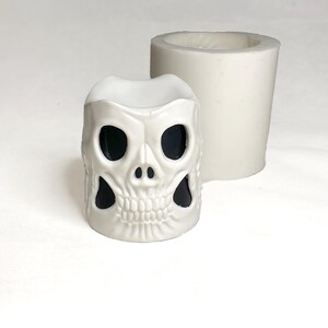 Silicone Mold Skull candle  mould concrete decor statue sculpture  heroes holder home desk