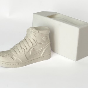 Silicone Mold sneaker AIR 1 HIGH candle statue planter