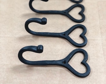 X6 Cast Iron Love Heart Coat Hooks | Antique Handmade Black Iron Personalized Universal Bags Coats Keys | Wall Decor | Hanger gifts