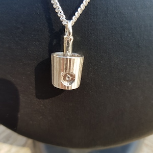 Silver spray can head Cap &quot;NY Fat&quot;