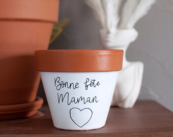 Terracotta flowerpot: Happy Mother's Day