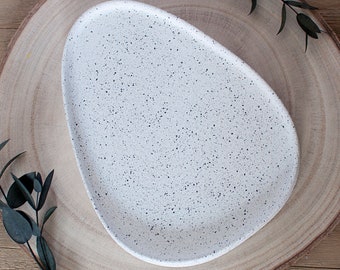 Granite effect tray / Jesmonite pocket tray