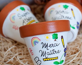 Cache pot / Pot en terre cuite personnalisé pour la  fin d’année scolaire : Merci Maitresse / Super Atsem /Super  AESH - Version bicolore