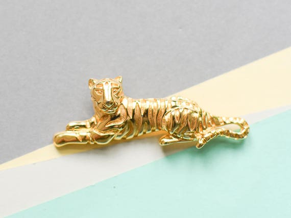 Tiger brooch, cat brooch, wild cat brooch, 90s bro