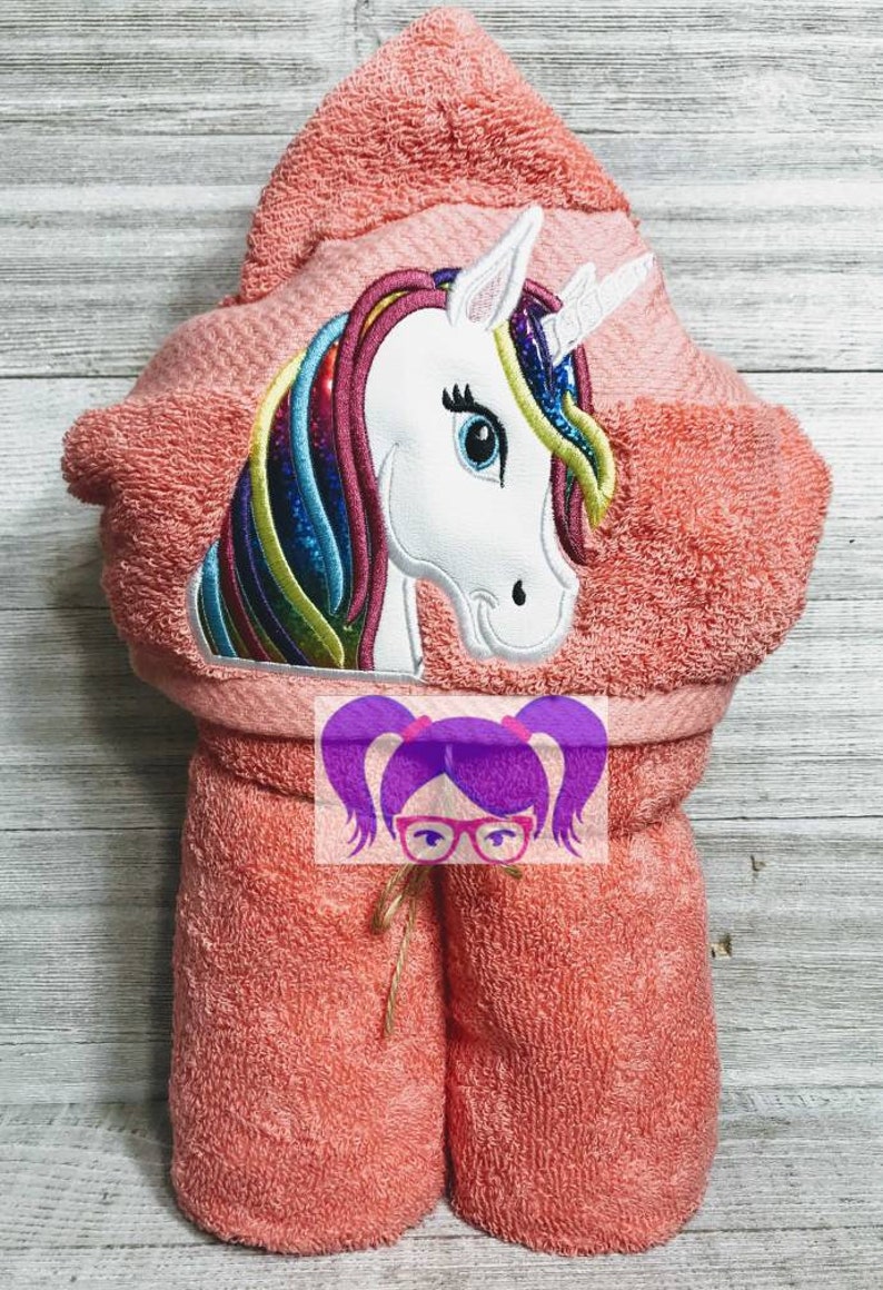 Kids Hooded Beach Towel Pullover - Unicorn Design, Absorbent Microfiber, With Side Snaps, Size 2-3T (22"x21")