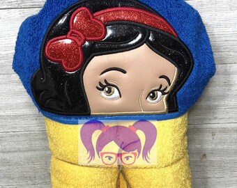 Snow White Hooded Towel, Princess Hooded Towel, Snow White Bath Towel, Bath Set, Snow White Pool Towel, Towel Set, Disney Princess Towel