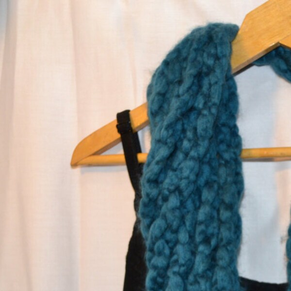 The Jessica Scarf: infinity.circle.necklace.cowl.long.extra long.warm.soft.chunky.yarn.handmade.wool.blue.teal.crochet.cozy.wool.crochet.