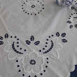 Vintage cutwork embroidered tablecloth, white cotton richelieu table cloth