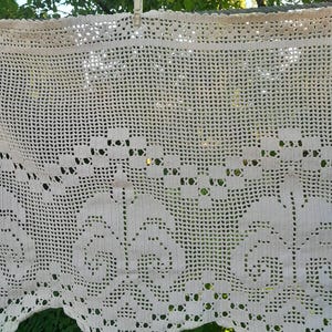 Vintage handmade crochet valance, white cotton short curtain W 88&quot;